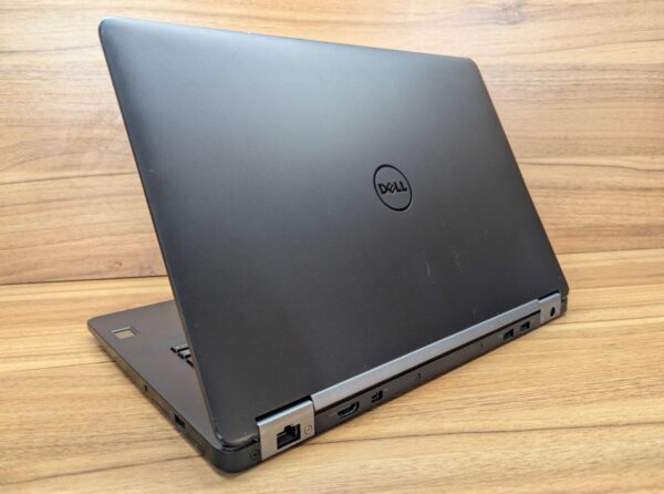 Ультрабук Б-клас Dell Latitude E7470 / 14" (1920x1080) IPS / Intel Core i5-6300U (2 (4) ядра по 2.4 - 3.0 GHz) / 8 GB DDR4 / 256 GB SSD / Intel HD Graphics 520 / WebCam / TouchID / Windows 10 - Зображення 8