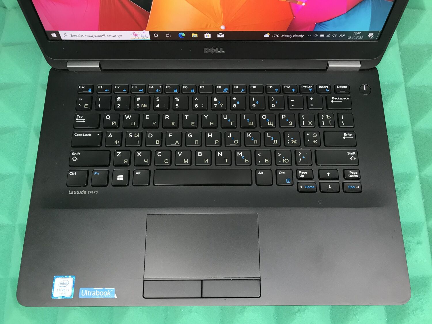 Ультрабук Б-клас Dell Latitude E7470 / 14" (1920x1080) IPS / Intel Core i7-6600U (2 (4) ядра по 2.6 - 3.4 GHz) / 8 GB DDR4 / 256 GB SSD / Intel HD Graphics 520 / WebCam / HDMI / Windows 10 ліцензія - Зображення 4
