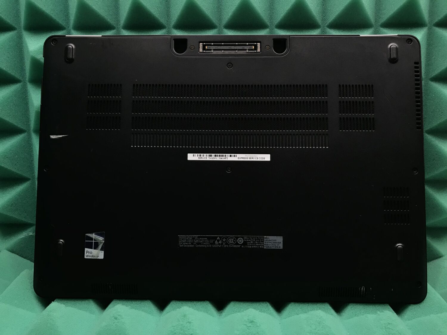 Ультрабук Б-клас Dell Latitude E7470 / 14" (1920x1080) IPS / Intel Core i7-6600U (2 (4) ядра по 2.6 - 3.4 GHz) / 8 GB DDR4 / 256 GB SSD / Intel HD Graphics 520 / WebCam / HDMI / Windows 10 ліцензія - Зображення 9