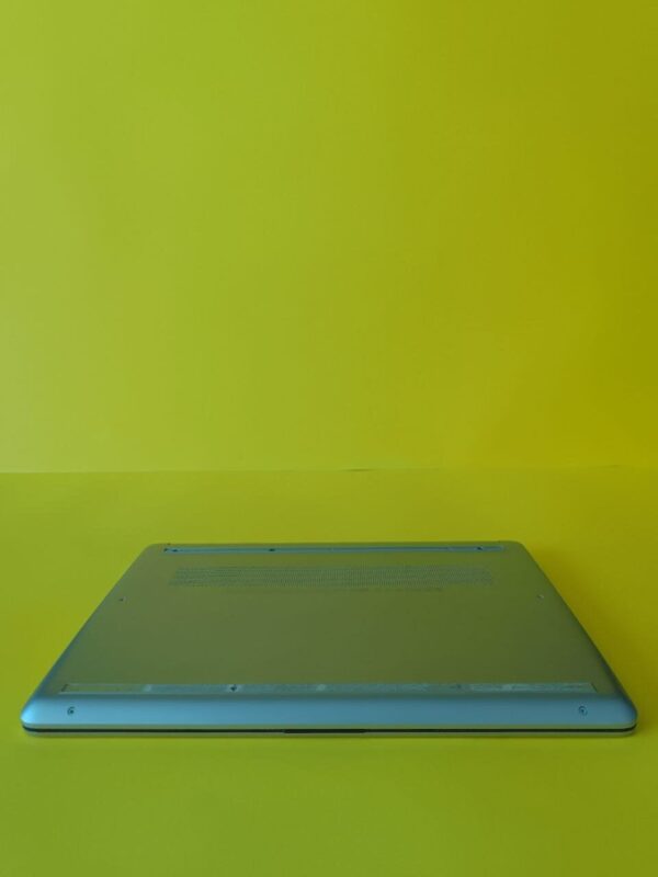 Ультрабук Б-клас HP 14-dq231wm / 14" (1366x768) TN / Intel Core i3-1115G4 (2 (4) ядра по 3.0 - 4.1 GHz) / 8 GB DDR4 / 256 GB SSD / Intel UHD Graphics / WebCam / Windows 10 - Зображення 6