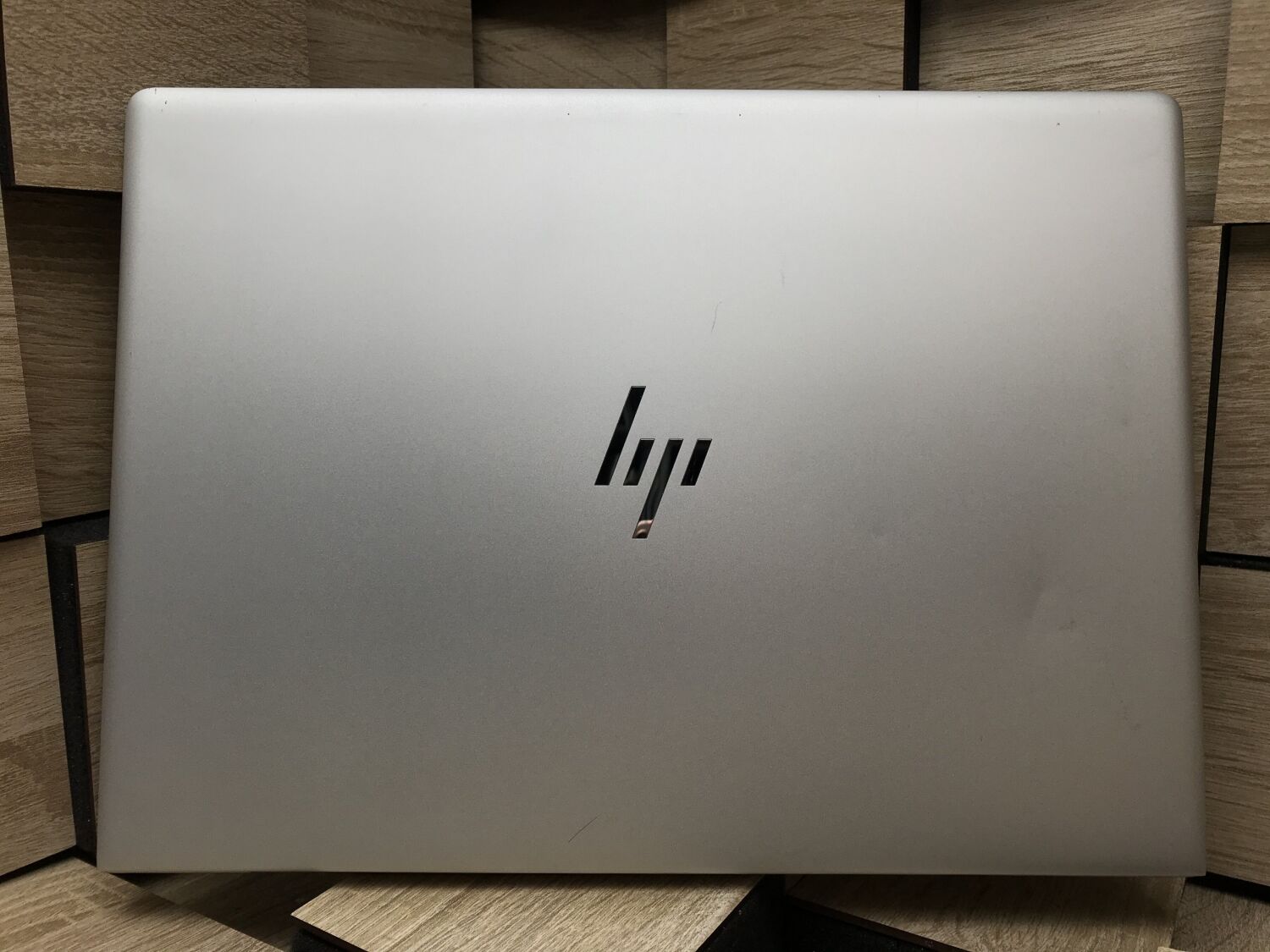 Ультрабук Б-клас HP EliteBook 735 G6 / 13.3" (1920x1080) IPS Touch / AMD Ryzen 7 Pro 3700U (4 (8) ядра по 2.3 - 4.0 GHz) / 8 GB DDR4 / 256 GB SSD M.2 / AMD Radeon Vega 10 Graphics / WebCam / USB 3.1 / HDMI - Зображення 8