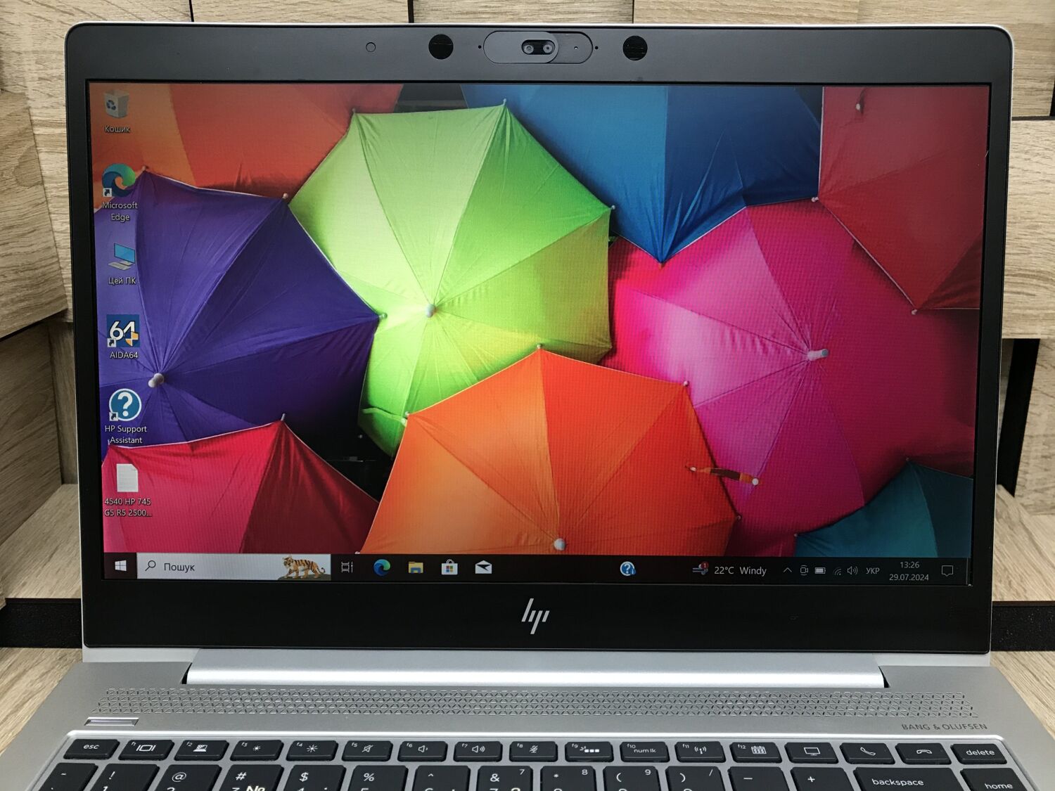 Ультрабук Б-клас HP Elitebook 745 G5 / 14" (1920x1080) IPS / AMD Ryzen 5 Pro 2500U (4 (8) ядра по 2.0 - 3.6 GHz) / 8 GB DDR4 / 256 GB SSD / AMD Radeon RX Vega 8 Graphics / WebCam - Зображення 3