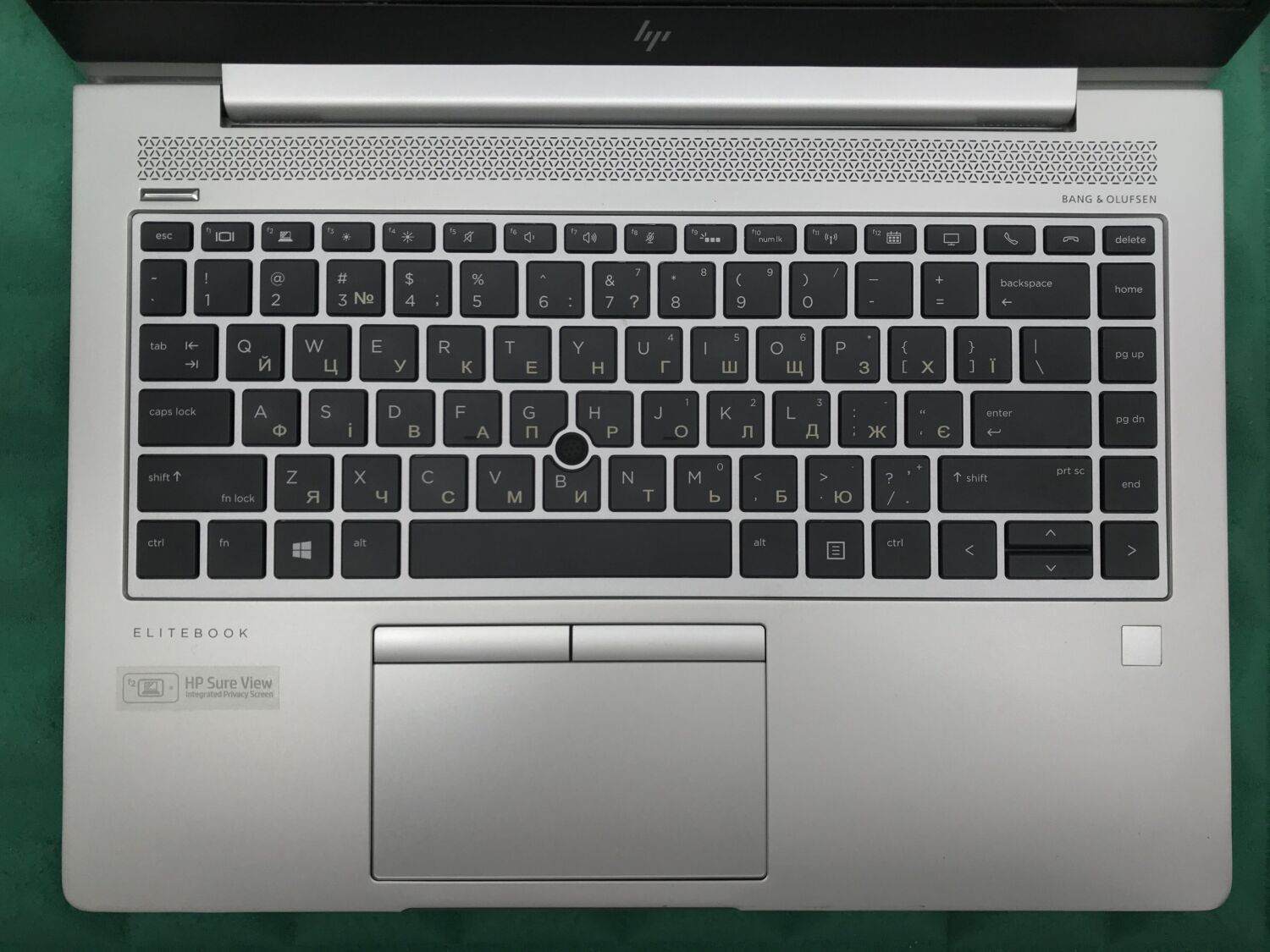 Ультрабук Б-клас HP Elitebook 745 G5 / 14" (1920x1080) IPS / AMD Ryzen 5 Pro 2500U (4 (8) ядра по 2.0 - 3.6 GHz) / 8 GB DDR4 / 256 GB SSD M.2 / AMD Radeon Vega 8 Graphics / WebCam / USB 3.1 / HDMI - Зображення 4