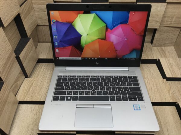Ультрабук Б-клас HP EliteBook 830 G5 / 13.3" (1920x1080) IPS / Intel Core i7-8650U (4 (8) ядра по 1.9 - 4.2 GHz) / 8 GB DDR4 / 256 GB SSD M.2 / Intel UHD Graphics 620 / WebCam / Windows 10 ліцензія - Зображення 2