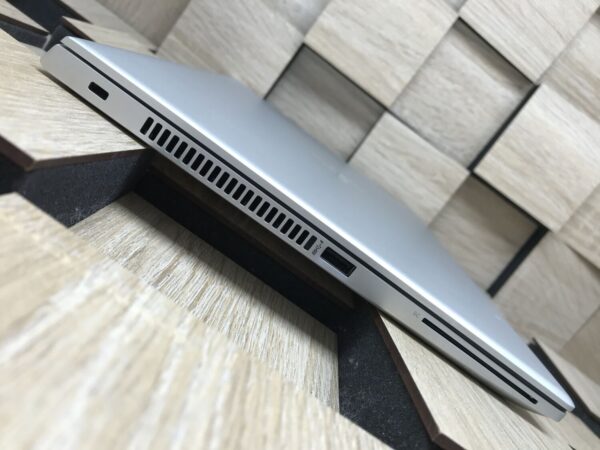Ультрабук Б-клас HP EliteBook 830 G6 / 13.3" (1920x1080) IPS / Intel Core i5-8365U (4 (8) ядра по 1.6 - 4.1 GHz) / 8 GB DDR4 / 256 GB SSD / Intel UHD Graphics / WebCam / HDMI - Зображення 5