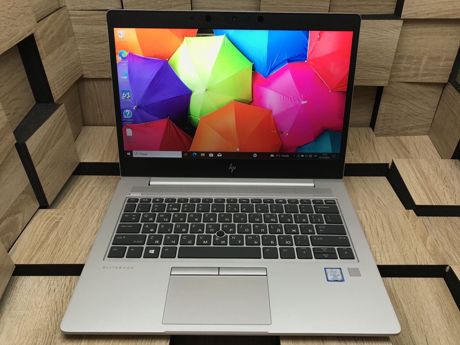 Ультрабук Б-клас HP EliteBook 830 G6 / 13.3" (1920x1080) IPS / Intel Core i7-8665U (4 (8) ядра по 1.9 - 4.8 GHz) / 8 GB DDR4 / 256 GB SSD M.2 / Intel UHD Graphics 620 / WebCam / Fingerprint / HDMI - Зображення 2