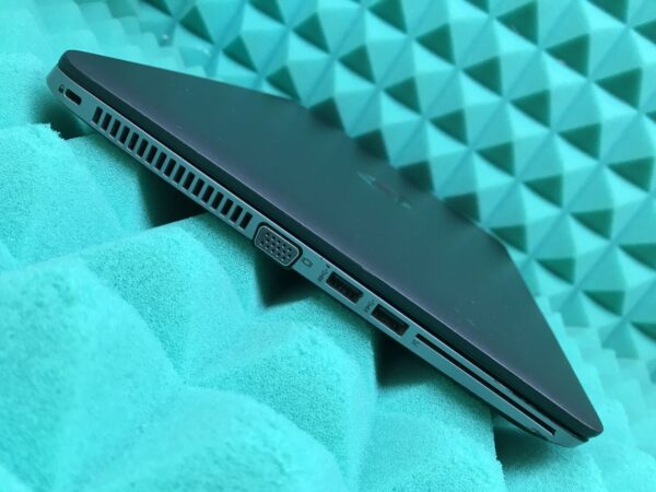 Ультрабук Б-клас HP EliteBook 840 G1 / 14" (1600x900) TN / Intel Core i5-4300U (2 (4) ядра по 1.9 - 2.9 GHz) / 8 GB DDR3 / 180 GB SSD / Intel HD Graphics 4400 / WebCam / Fingerprint / DisplayPort - Зображення 7