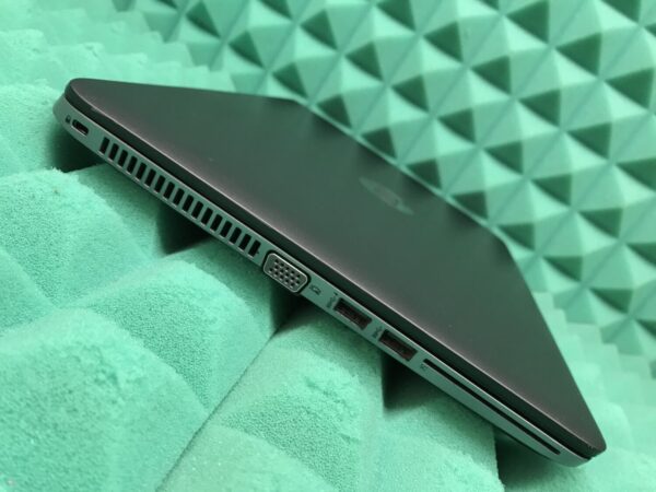 Ультрабук Б-клас HP EliteBook 840 G2 / 14" (1600x900) TN / Intel Core i5-5300U (2 (4) ядра по 2.3 - 2.9 GHz) / 8 GB DDR3 / 240 GB SSD / Intel HD Graphics 5500 / WebCam / Fingerprint / DisplayPort - Зображення 7