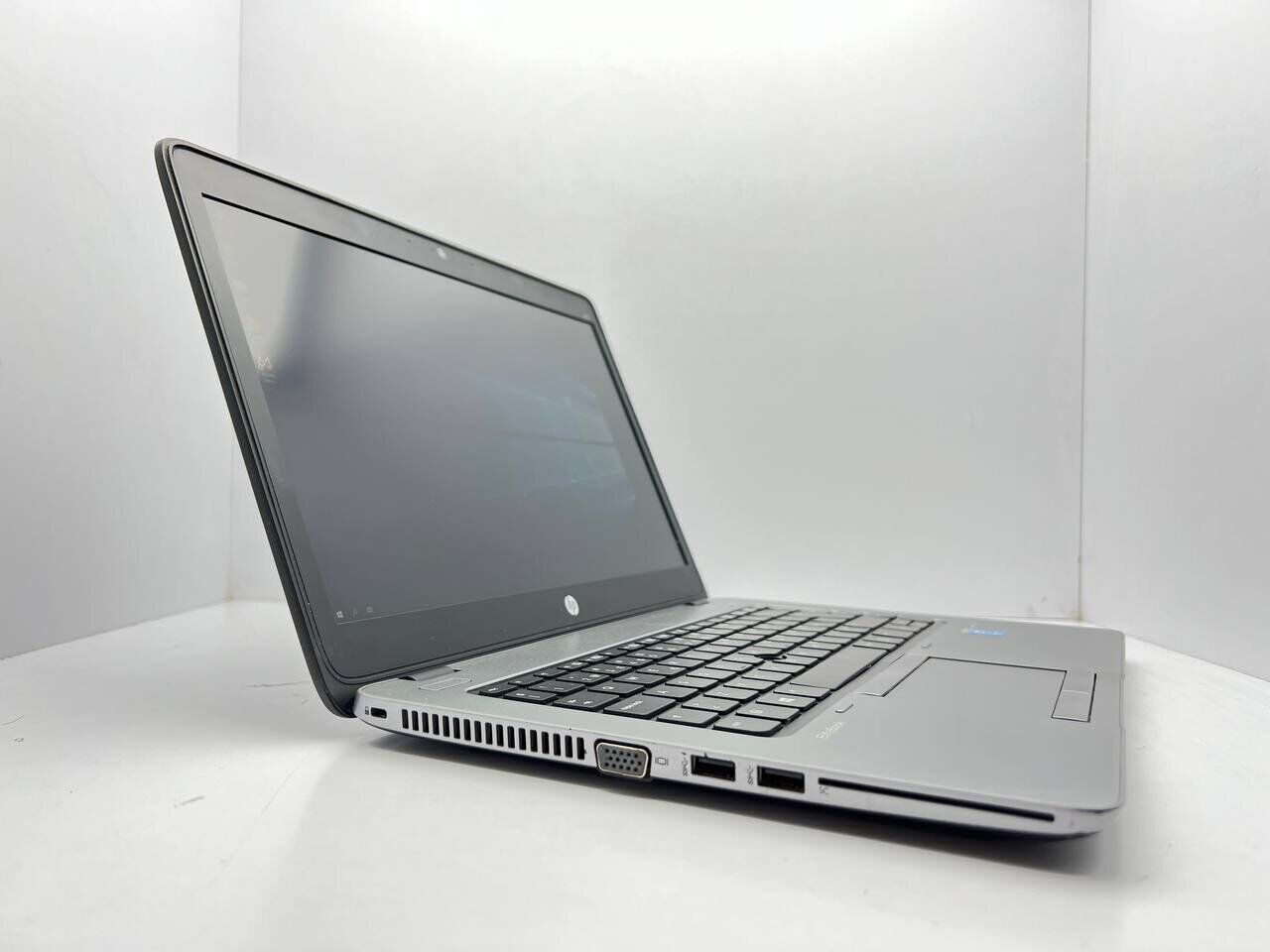 Ультрабук Б-клас HP EliteBook 840 G2 / 14" (1920x1080) TN / Intel Core i5-5300U (2 (4) ядра по 2.3 - 2.9 GHz) / 4 GB DDR3 / 500 GB HDD / Intel HD Graphics 5500 / WebCam - Зображення 3