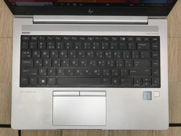 Ультрабук Б-клас HP EliteBook 840 G5 / 14" (1920x1080) IPS / Intel Core i5-7300U (2 (4) ядра по 2.6 - 3.5 GHz) / 8 GB DDR4 / 256 GB SSD M.2 / Intel HD Graphics 620 / WebCam / HDMI - Зображення 4