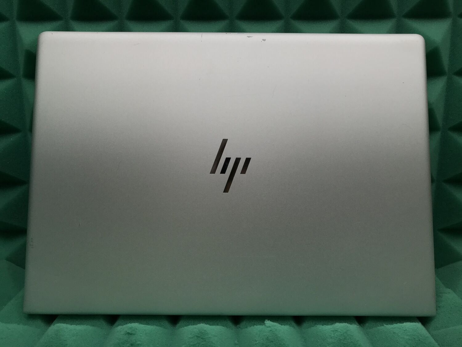 Ультрабук Б-клас HP EliteBook 840 G5 / 14" (1920x1080) IPS / Intel Core i5-8350U (4 (8) ядра по 1.7 - 3.6 GHz) / 16 GB DDR4 / 256 GB SSD M.2 / Intel UHD Graphics 620 / USB 3.1 / HDMI - Зображення 8