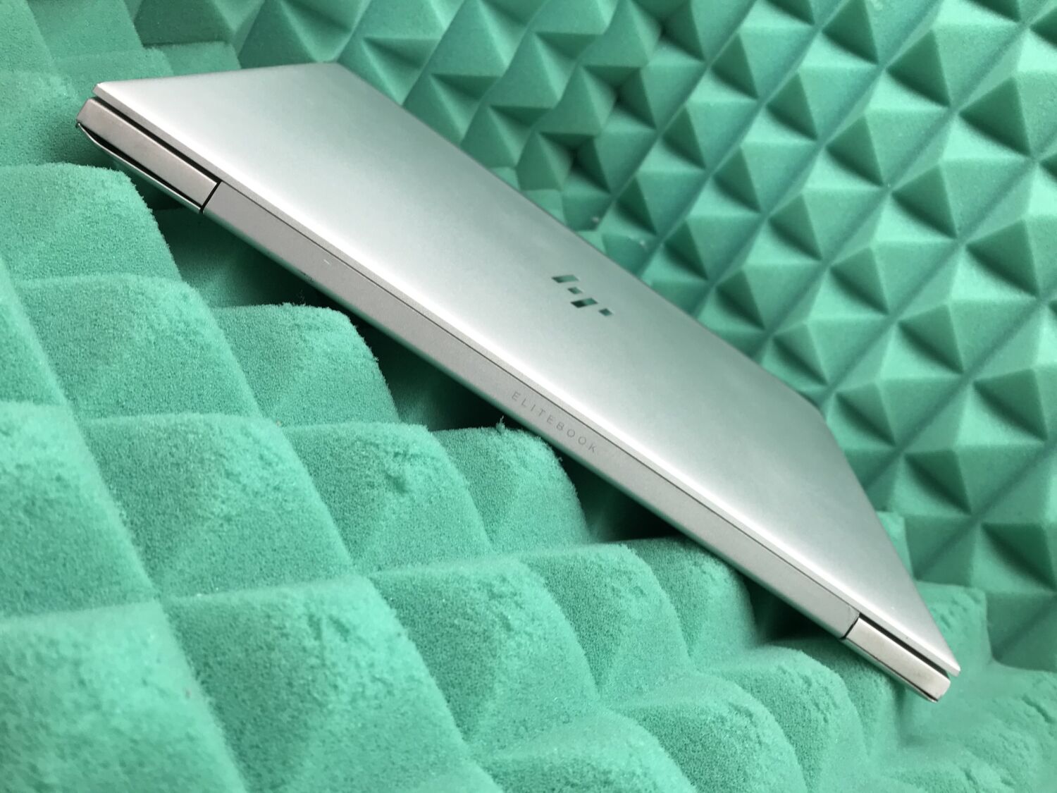 Ультрабук Б-клас HP EliteBook 840 G5 / 14" (1920x1080) IPS / Intel Core i5-8350U (4 (8) ядра по 1.7 - 3.6 GHz) / 16 GB DDR4 / 256 GB SSD M.2 / Intel UHD Graphics 620 / WebCam / Fingerprint / USB 3.1 / HDMI - Зображення 9