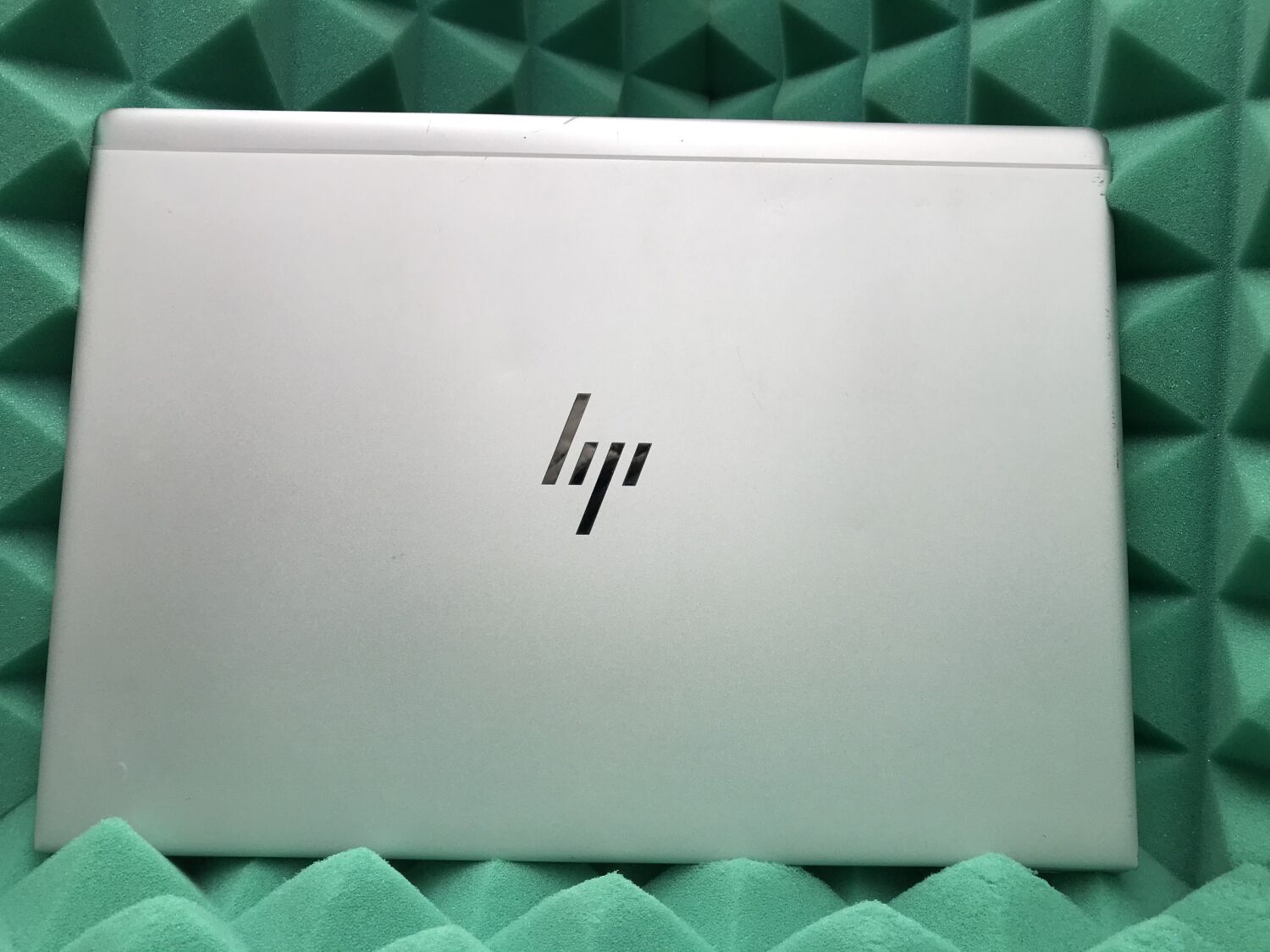 Ультрабук Б-клас HP EliteBook 840 G5 / 14" (1920x1080) IPS / Intel Core i5-8350U (4 (8) ядра по 1.7 - 3.6 GHz) / 16 GB DDR4 / 256 GB SSD M.2 / Intel UHD Graphics 620 / WebCam / Fingerprint / USB 3.1 / HDMI - Зображення 5