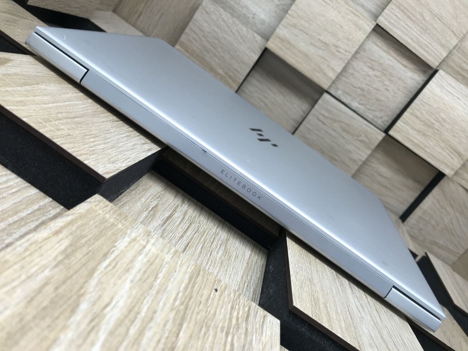 Ультрабук Б-клас HP EliteBook 840 G5 / 14" (1920x1080) IPS / Intel Core i5-8350U (4 (8) ядра по 1.7 - 3.6 GHz) / 8 GB DDR4 / 256 GB SSD M.2 / Intel UHD Graphics 620 / USB 3.1 / HDMI - Зображення 7