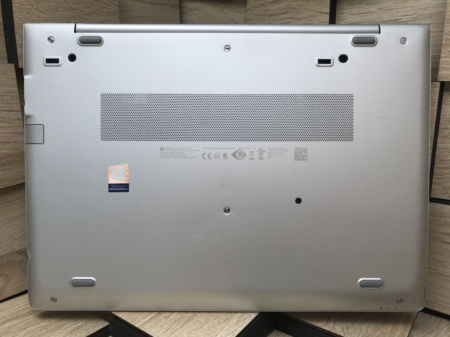 Ультрабук Б-клас HP EliteBook 840 G5 / 14" (1920x1080) IPS / Intel Core i5-8350U (4 (8) ядра по 1.7 - 3.6 GHz) / 8 GB DDR4 / 256 GB SSD M.2 / Intel UHD Graphics 620 / USB 3.1 / HDMI - Зображення 9