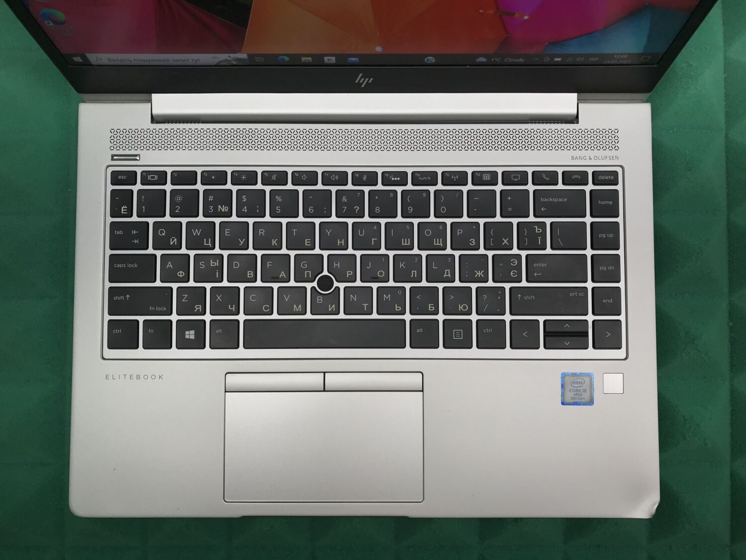 Ультрабук Б-клас HP EliteBook 840 G5 / 14" (1920x1080) IPS / Intel Core i5-8350U (4 (8) ядра по 1.7 - 3.6 GHz) / 8 GB DDR4 / 256 GB SSD M.2 / Intel UHD Graphics 620 / WebCam / Fingerprint / USB 3.1 / HDMI - Зображення 4