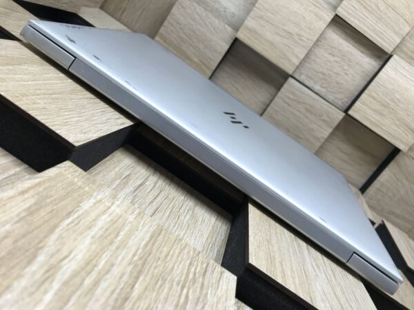 Ультрабук Б-клас HP EliteBook 840 G5 / 14" (1920x1080) IPS / Intel Core i5-8350U (4 (8) ядра по 1.7 - 3.6 GHz) / 8 GB DDR4 / 256 GB SSD M.2 / Intel UHD Graphics 620 / WebCam / Fingerprint / USB 3.1 / HDMI - Зображення 8