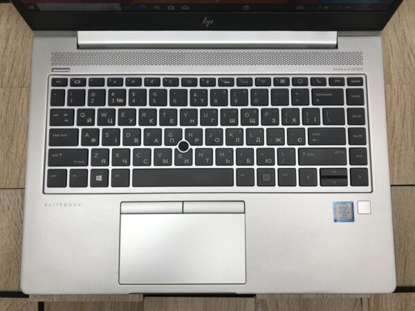 Ультрабук Б-клас HP EliteBook 840 G5 / 14" (1920x1080) IPS / Intel Core i5-8350U (4 (8) ядра по 1.7 - 3.6 GHz) / 8 GB DDR4 / 256 GB SSD M.2 / Intel UHD Graphics 620 / WebCam / Fingerprint / USB 3.1 / HDMI - Зображення 4