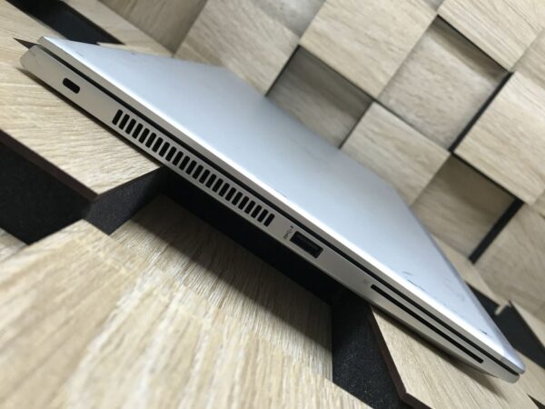 Ультрабук Б-клас HP EliteBook 840 G5 / 14" (1920x1080) IPS / Intel Core i5-8350U (4 (8) ядра по 1.7 - 3.6 GHz) / 8 GB DDR4 / 256 GB SSD M.2 / Intel UHD Graphics 620 / WebCam / Fingerprint / USB 3.1 / HDMI - Зображення 6