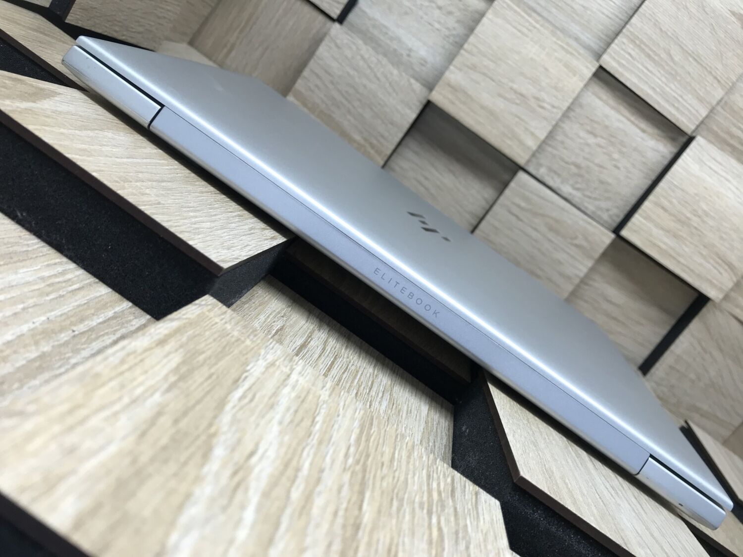 Ультрабук Б-клас HP EliteBook 840 G5 / 14" (1920x1080) IPS / Intel Core i5-8350U (4 (8) ядра по 1.7 - 3.6 GHz) / 8 GB DDR4 / 256 GB SSD M.2 / Intel UHD Graphics 620 / WebCam / HDMI - Зображення 7