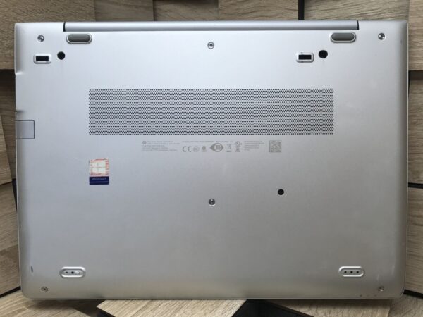 Ультрабук Б-клас HP EliteBook 840 G5 / 14" (1920x1080) IPS / Intel Core i5-8350U (4 (8) ядра по 1.7 - 3.6 GHz) / 8 GB DDR4 / 256 GB SSD M.2 / Intel UHD Graphics 620 / WebCam / HDMI - Зображення 9
