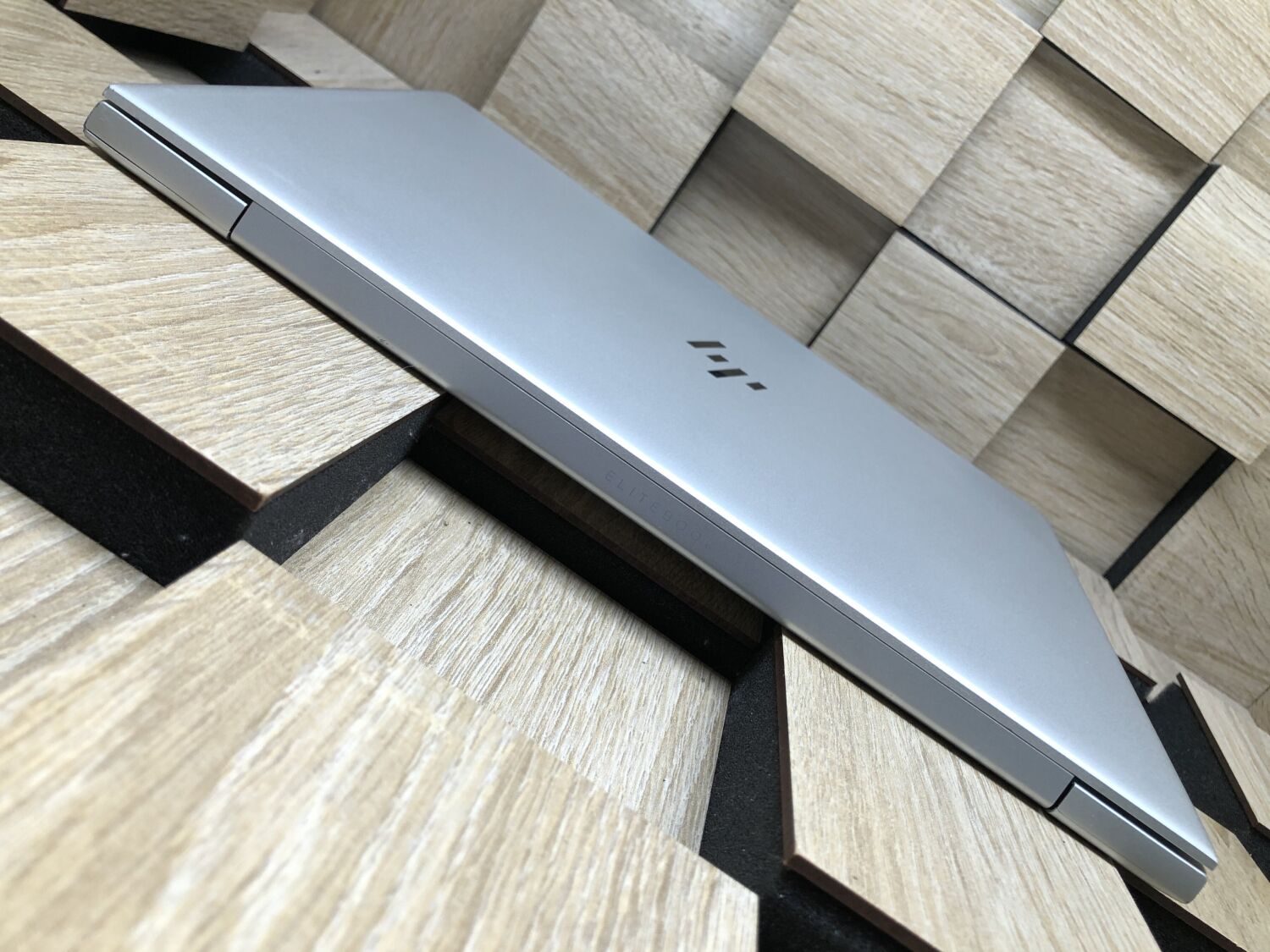 Ультрабук Б-клас HP EliteBook 840 G5 / 14" (1920x1080) IPS / Intel Core i7-8650U (4 (8) ядра по 1.9 - 4.2 GHz) / 8 GB DDR4 / 256 GB SSD M.2 / Intel UHD Graphics 620 / WebCam / Fingerprint / HDMI - Зображення 9