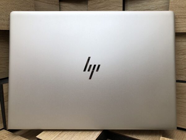 Ультрабук Б-клас HP EliteBook 840 G5 / 14" (1920x1080) IPS / Intel Core i7-8650U (4 (8) ядра по 1.9 - 4.2 GHz) / 8 GB DDR4 / 256 GB SSD M.2 / Intel UHD Graphics 620 / WebCam / USB 3.1 / HDMI - Зображення 5