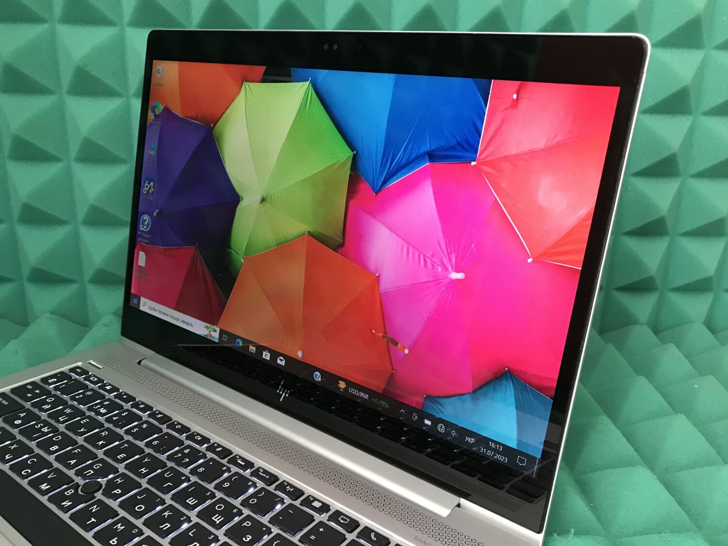 Ультрабук Б-клас HP EliteBook 840 G5 / 14" (1920x1080) IPS Touch / Intel Core i5-8350U (4 (8) ядра по 1.7 - 3.6 GHz) / 8 GB DDR4 / 256 GB SSD M.2 / Intel UHD Graphics 620 / WebCam / Fingerprint / USB 3.1 / HDMI - Зображення 3