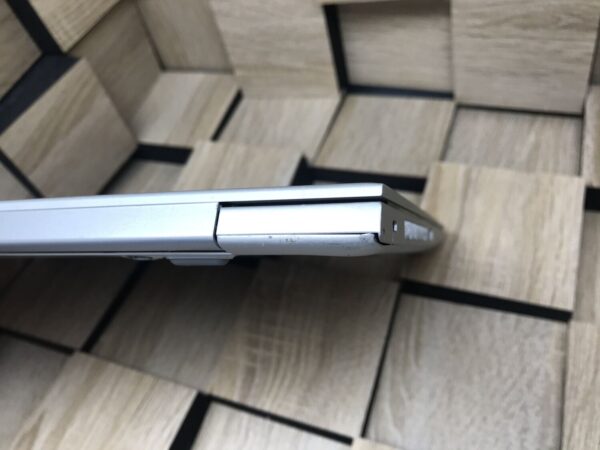 Ультрабук Б-клас HP EliteBook 840 G5 / 14" (1920x1080) IPS Touch / Intel Core i7-8650U (4 (8) ядра по 1.9 - 4.2 GHz) / 8 GB DDR4 / 256 GB SSD M.2 / Intel UHD Graphics 620 / WebCam / HDMI - Зображення 10