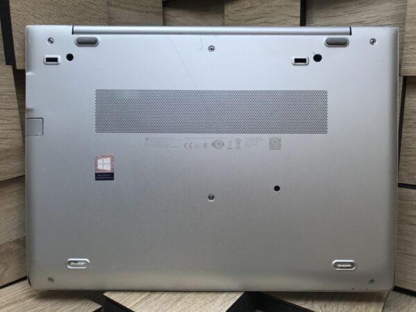 Ультрабук Б-клас HP EliteBook 840 G5 / 14" (1920x1080) IPS Touch / Intel Core i7-8650U (4 (8) ядра по 1.9 - 4.2 GHz) / 8 GB DDR4 / 256 GB SSD M.2 / Intel UHD Graphics 620 / WebCam / USB 3.1 / HDMI - Зображення 8