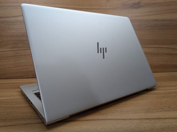 Ультрабук Б-клас HP EliteBook 840 G6 / 14" (1920x1080) IPS / Intel Core i5-8265U (4 (8) ядра по 1.6 - 3.9 GHz) / 16 GB DDR4 / 512 GB SSD / Intel UHD Graphics 620 / WebCam / Fingerprint / Windows 10 - Зображення 8