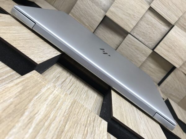 Ультрабук Б-клас HP EliteBook 840 G6 / 14" (1920x1080) IPS Touch / Intel Core i7-8665U (4 (8) ядра по 1.9 - 4.8 GHz) / 8 GB DDR4 / 256 GB SSD M.2 / Intel UHD Graphics 620 / WebCam / Fingerprint / HDMI - Зображення 7
