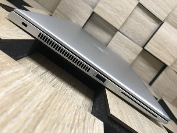 Ультрабук Б-клас HP EliteBook 840 G6 / 14" (1920x1080) IPS Touch / Intel Core i7-8665U (4 (8) ядра по 1.9 - 4.8 GHz) / 8 GB DDR4 / 256 GB SSD M.2 / Intel UHD Graphics 620 / WebCam / Fingerprint / HDMI - Зображення 5