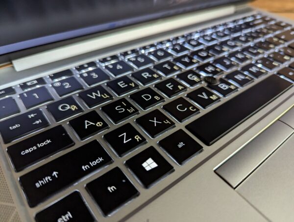 Ультрабук Б-клас HP EliteBook 840 G7 / 14" (1920x1080) IPS / Intel Core i7-10610U (4 (8) ядра по 1.8 - 4.9 GHz) / 16 GB DDR4 / 480 GB SSD / Intel UHD Graphics / WebCam / Fingeprint / Windows 10 - Зображення 6