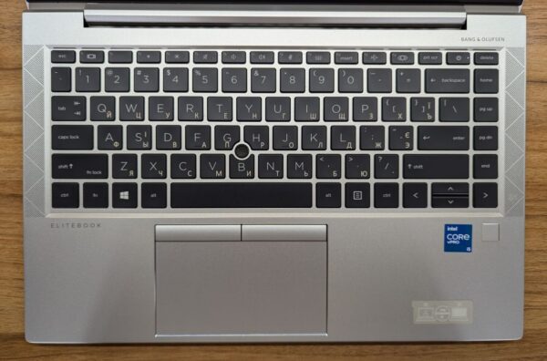 Ультрабук Б-клас HP EliteBook 840 G8 / 14" (1920x1080) IPS / Intel Core i5-1145G7 (4 (8) ядра по 2.6 - 4.4 GHz) / 16 GB DDR4 / 480 GB SSD / Intel Iris Xe Graphics / WebCam / TouchID / Windows 10 - Зображення 4
