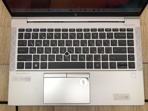 Ультрабук Б-клас HP EliteBook 845 G7 / 14" (1920x1080) IPS / AMD Ryzen 5 Pro 4650U (6 (12) ядер по 2.1 - 4.0 GHz) / 8 GB DDR4 / 256 GB SSD M.2 / AMD Radeon RX Vega 6 Graphics / WebCam / HDMI / Fingerprint - Зображення 4