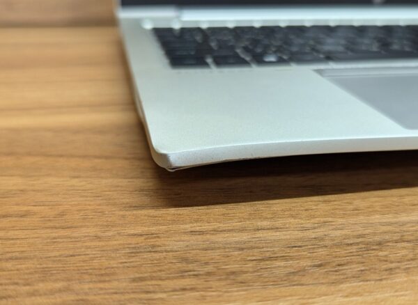 Ультрабук Б-клас HP EliteBook 850 G7 / 15.6" (1920x1080) IPS / Intel Core i5-10210U (4 (8) ядра по 1.6 - 4.2 GHz) / 16 GB DDR4 / 512 GB SSD / Intel UHD Graphics / Fingerprint / WebCam / Windows 10 - Зображення 3