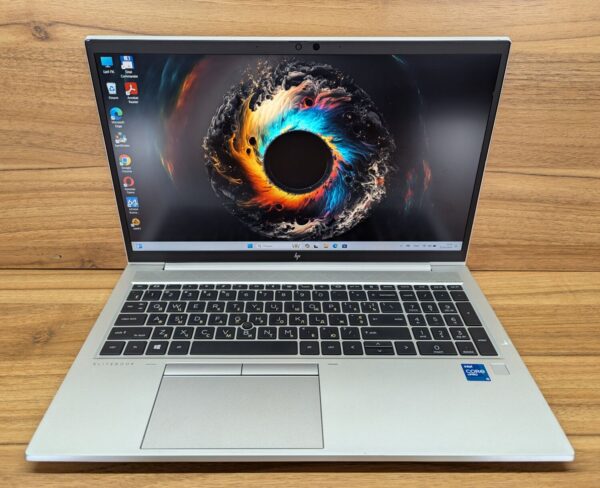 Ультрабук Б-клас HP EliteBook 850 G8 / 15.6" (1920x1080) IPS / Intel Core i5-1145G7 (4 (8) ядра по 2.6 - 4.4 GHz) / 16 GB DDR4 / 512 GB SSD / Intel Iris Xe Graphics / WebCam / TouchID / Windows 10 - Зображення 2