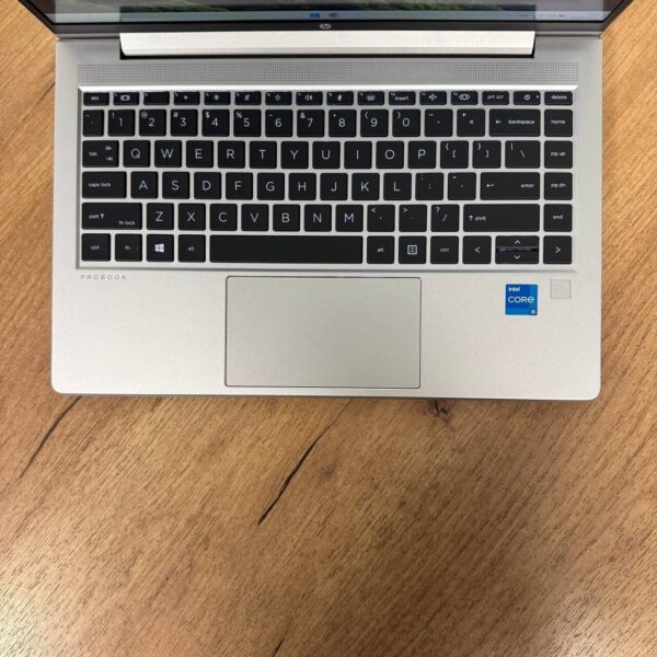 Ультрабук Б-клас HP ProBook 440 G8 / 14" (1920x1080) IPS / Intel Core i5-1135G7 (4 (8) ядра по 2.4 - 4.2 GHz) / 16 GB DDR4 / 256 GB SSD NVMe / Intel Iris Xe Graphics / WebCam - Зображення 7
