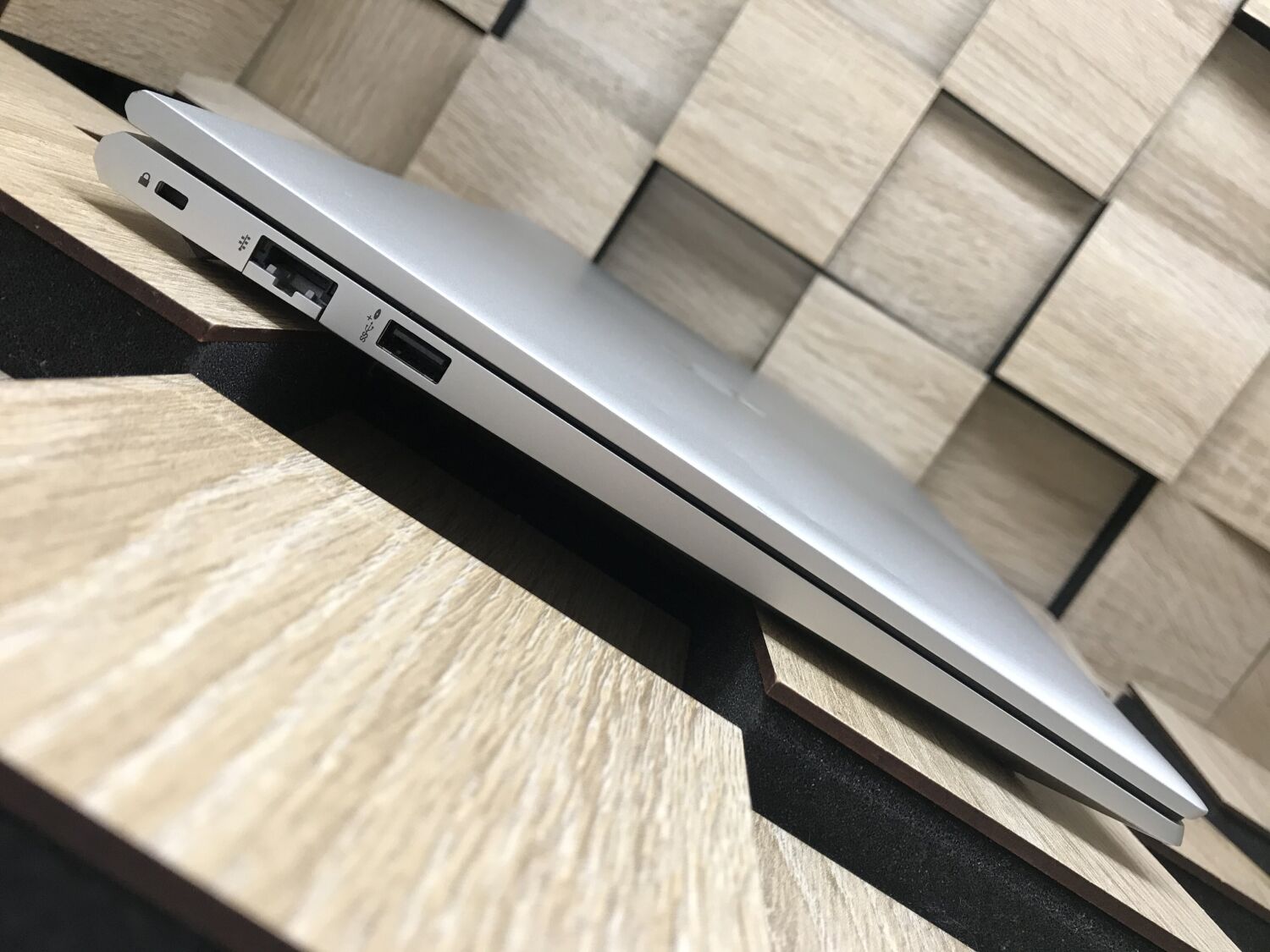 Ультрабук Б-клас HP ProBook 450 G9 / 15.6" (1920x1080) IPS / Intel Core i5-1235U (10 (12) ядер по 3.3 - 4.4 GHz) / 16 GB DDR4 / 256 GB SSD M.2 / Intel Intel Iris Xe Graphics / WebCam - Зображення 5