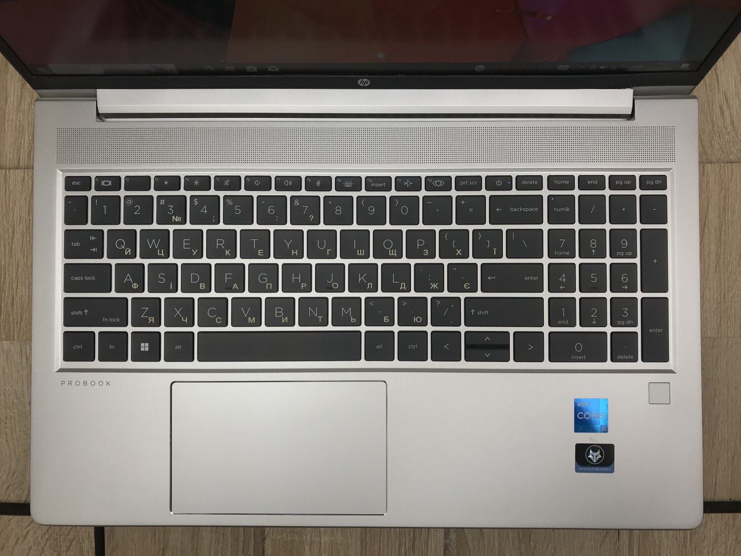 Ультрабук Б-клас HP ProBook 450 G9 / 15.6" (1920x1080) IPS / Intel Core i5-1235U (10 (12) ядер по 3.3 - 4.4 GHz) / 16 GB DDR4 / 256 GB SSD M.2 / Intel Intel Iris Xe Graphics / WebCam - Зображення 4