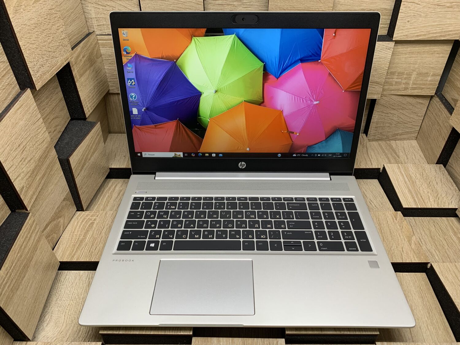 Ультрабук Б-клас HP ProBook 455 G7 / 15.6" (1920x1080) IPS / AMD Ryzen 5 4500U (6 ядер по 2.3 - 4.0 GHz) / 8 GB DDR4 / 250 GB SSD / AMD Radeon Graphics / WebCam / HDMI - Зображення 2