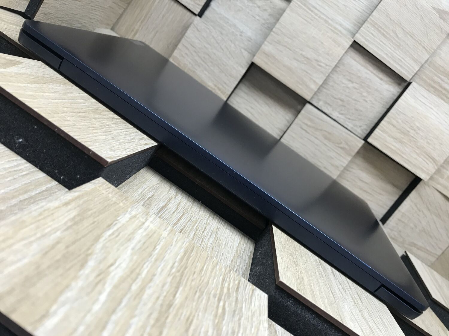 Ультрабук Б-клас Lenovo IdeaPad 3 15IAU7 / 15.6" (1920x1080) IPS Touch / Intel Core i5-1235U (10 (12) ядер по 3.3 - 4.4 GHz) / 8 GB DDR4 / 256 GB SSD / Intel Iris Xe Graphics / WebCam / HDMI - Зображення 7