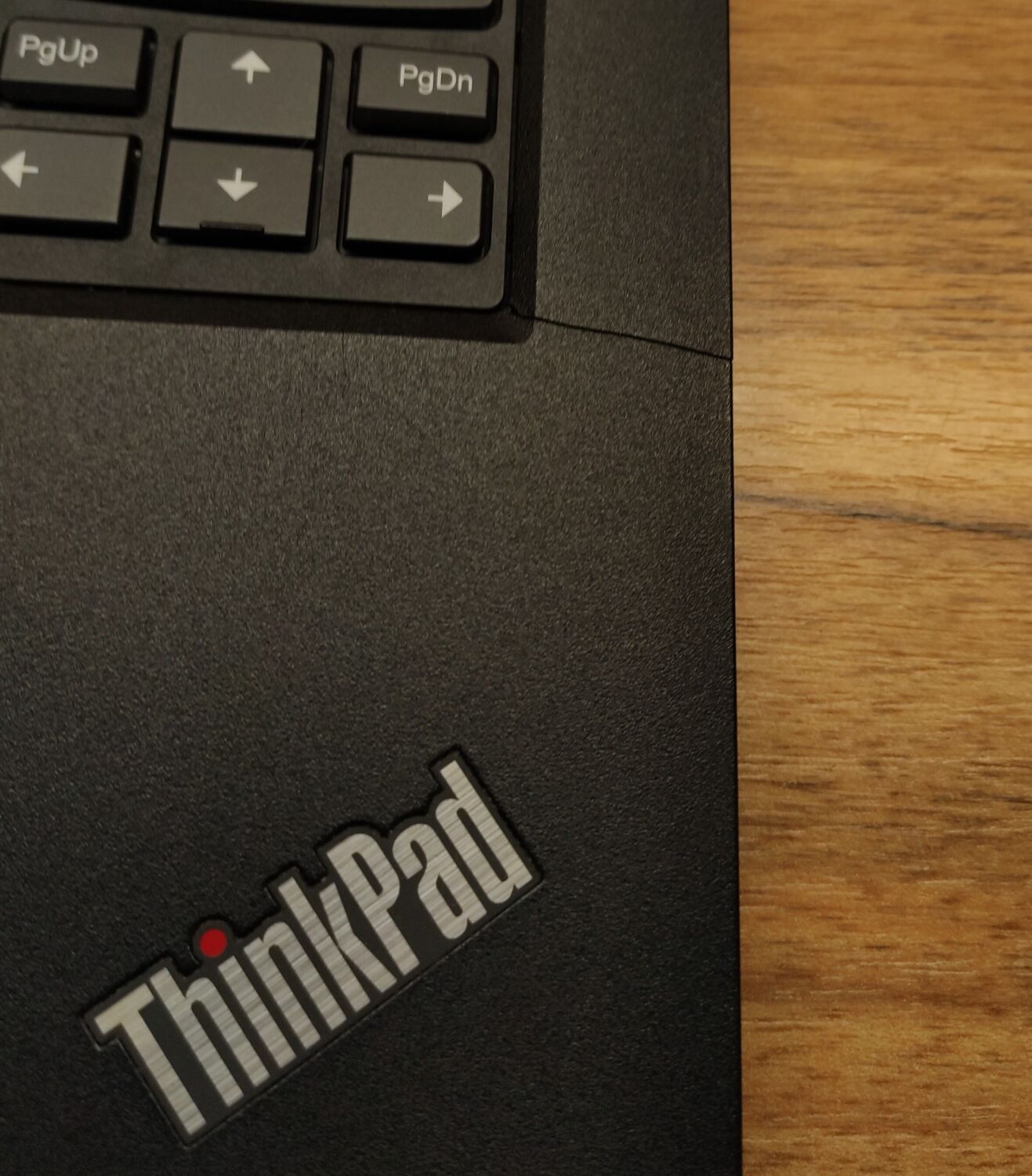 Ультрабук Б-клас Lenovo ThinkPad L480 / 14" (1366x768) TN / Intel Core i5-8350U (4 (8) ядра по 1.7 - 3.6 GHz) / 8 GB DDR4 / 240 GB SSD / Intel UHD Graphics 620 / WebCam / Windows 10 - Зображення 7