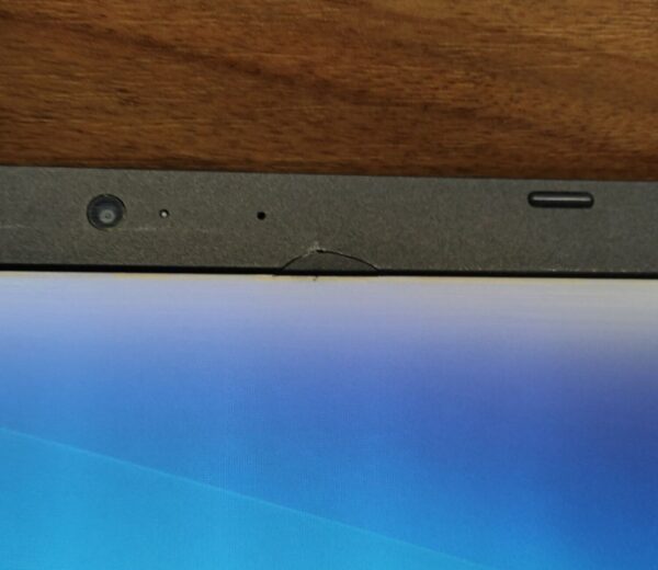 Ультрабук Б-клас Lenovo ThinkPad L480 / 14" (1366x768) TN / Intel Core i5-8350U (4 (8) ядра по 1.7 - 3.6 GHz) / 8 GB DDR4 / 240 GB SSD / Intel UHD Graphics 620 / WebCam / Windows 10 - Зображення 4
