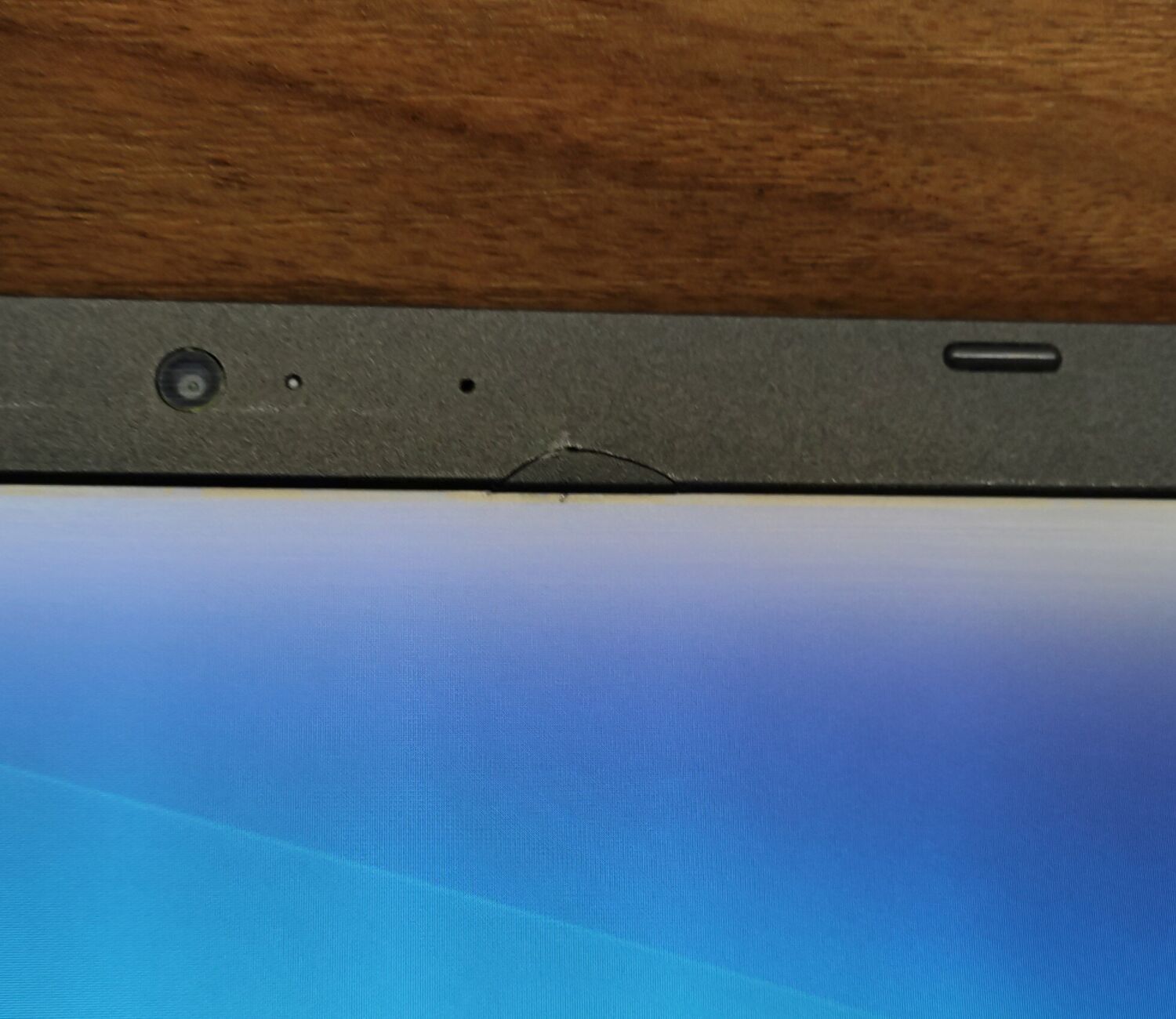 Ультрабук Б-клас Lenovo ThinkPad L480 / 14" (1366x768) TN / Intel Core i5-8350U (4 (8) ядра по 1.7 - 3.6 GHz) / 8 GB DDR4 / 240 GB SSD / Intel UHD Graphics 620 / WebCam / Windows 10 - Зображення 4