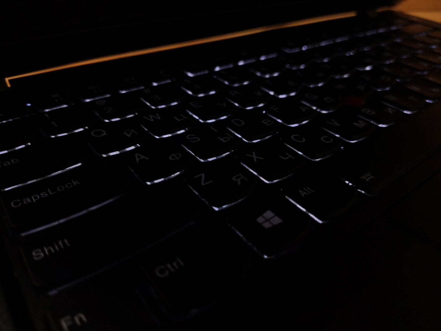 Ультрабук Б-клас Lenovo ThinkPad L480 / 14" (1920x1080) IPS / Intel Core i5-8350U (4 (8) ядра по 1.7 - 3.6 GHz) / 16 GB DDR4 / 480 GB SSD / Intel UHD Graphics 620 / WebCam / Windows 10 - Зображення 7