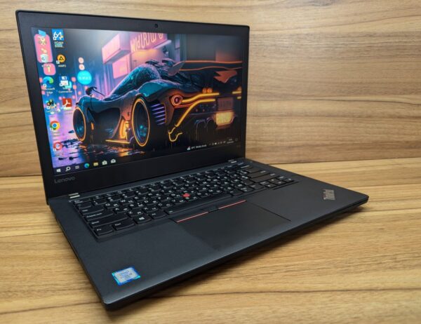 Ультрабук Б-клас Lenovo ThinkPad T470 / 14" (1920x1080) IPS / Intel Core i5-6300U (2 (4) ядра по 2.4 - 3.0 GHz) / 8 GB DDR4 / 256 GB SSD / Intel HD Graphics 520 / WebCam / TouchID / Windows 10 - Зображення 4