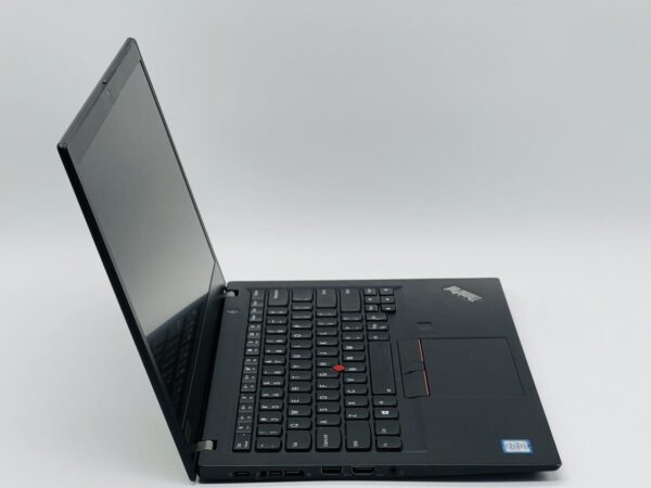 Ультрабук Б-клас Lenovo ThinkPad T490s / 14" (1920x1080) IPS Touch / Intel Core i5-8365U (4 (8) ядра по 1.6 - 4.1 GHz) / 16 GB DDR4 / 240 GB SSD / Intel UHD Graphics / WebCam - Зображення 2