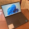 Ультрабук Dell Inspiron 15 3511 / 15.6" (1920x1080) IPS / Intel Core i5-1135G7 (4 (8) ядра по 2.4 - 4.2 GHz) / 8 GB DDR4 / 256 GB SSD / Intel Iris Xe Graphics / WebCam - Зображення 2